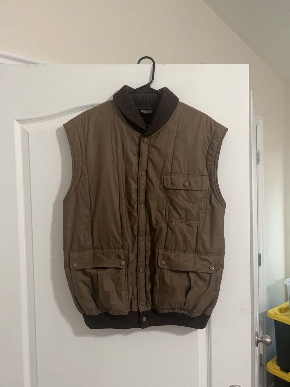 Vintage Royal Flush Bleyle Men Fashion Quilted Puffer Vest Brown